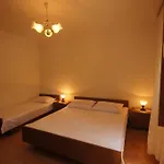 Holiday Home *
