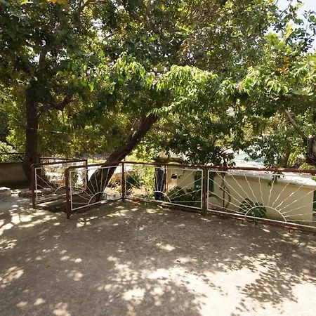 Holiday Home *