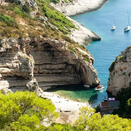 Holiday Home Nyaraló Vis